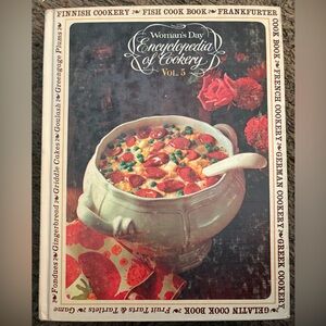 💖Vintage Encyclopedia of Cookery Vol. 5. Copyright 1966. Second Edition.
